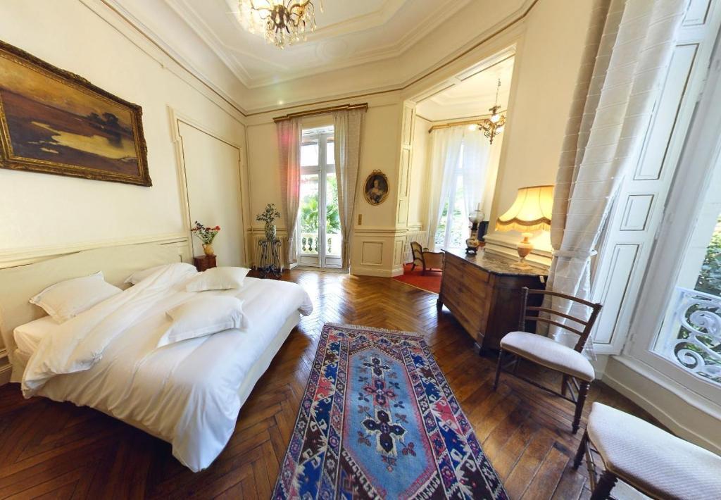 Maison d'hôtes Château Bouvet Ladubay *